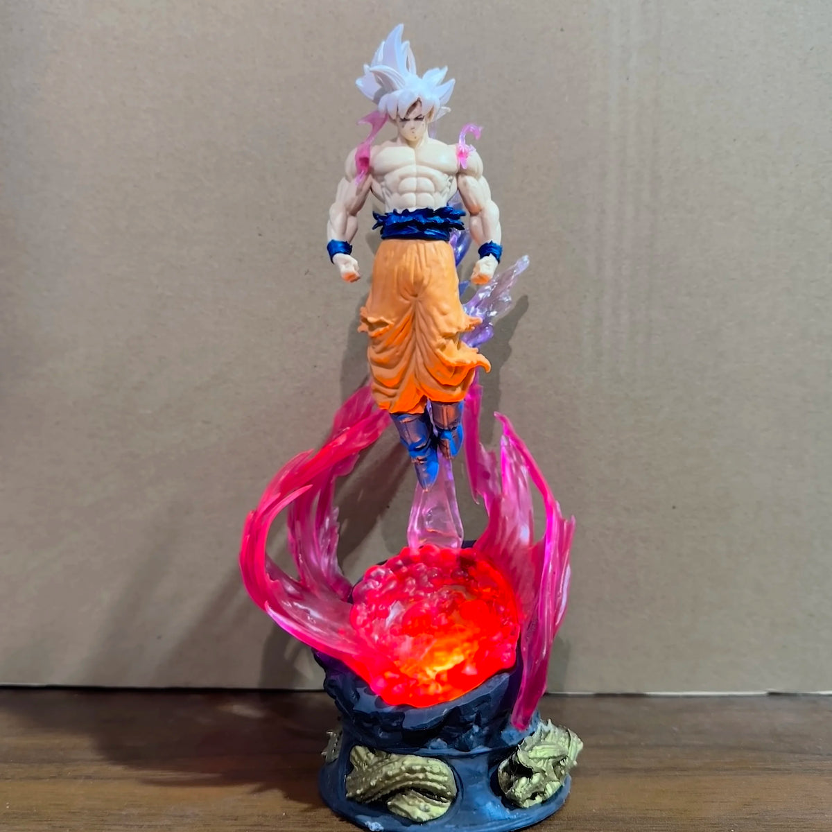 Detailed Goku Ultra Instinct Display Figure